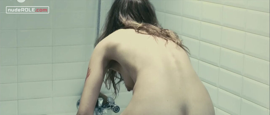 3. Elisa nude – Elisa K (2010)