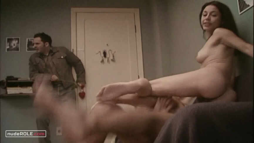 15. Assiria nude – Infinitamente Maio (2003)