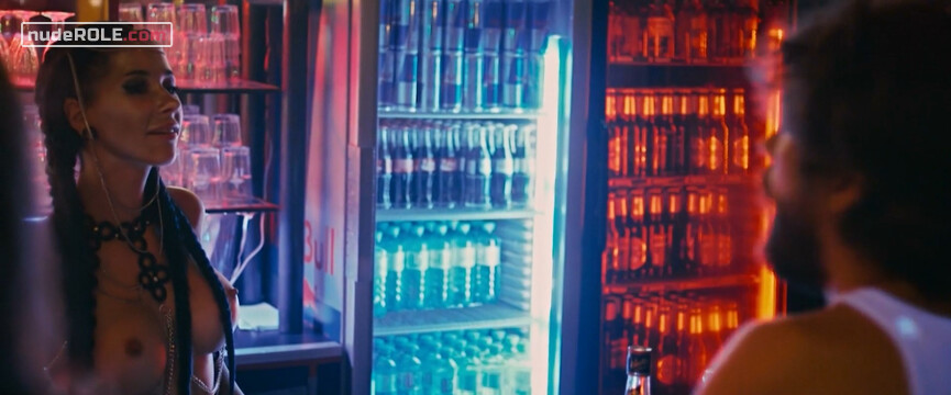 3. Kitkat Bar Girl nude – Night Out (2018)