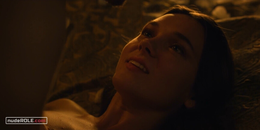 5. Clarice Orsini nude – Medici: Masters of Florence s02e03 (2018)