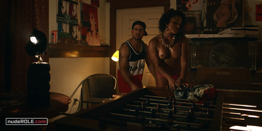 5. Bella Blackwoods nude – Bodied (2017)