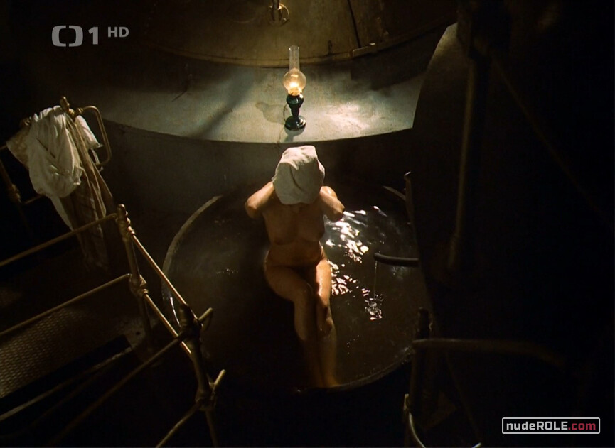 4. Maryska nude – Cutting It Short (1981)