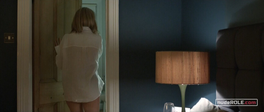 3. Suki VIncent nude – Collateral s01e01 (2018)