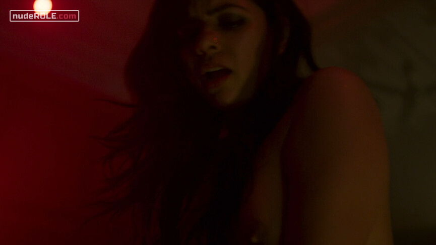 1. Manju nude – McMafia s01e02 (2018)
