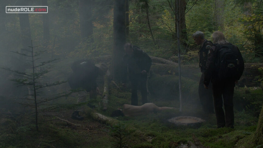 3. Naido nude – Twin Peaks s03e14 (2017)