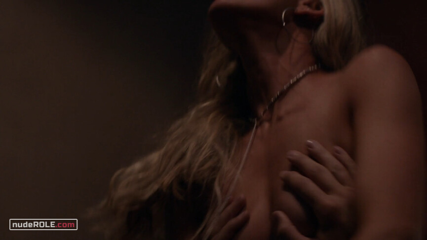 1. Callie nude – Animal Kingdom s02e04 (2017)