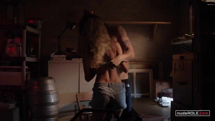 6. Callie nude – Animal Kingdom s02e04 (2017)