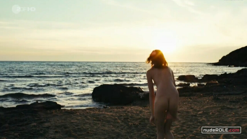 4. Belinda nude – Mein vergessenes Leben (2015)