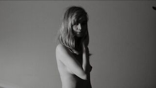 Cecilie nude – Verdenssøn (2012)