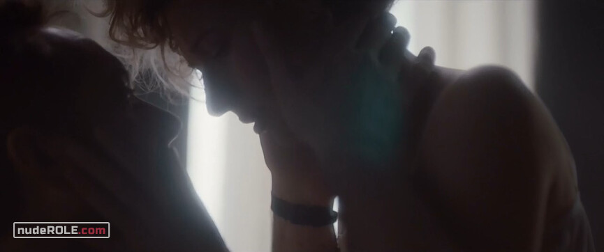 2. Anna nude – 53 Wars (2018)