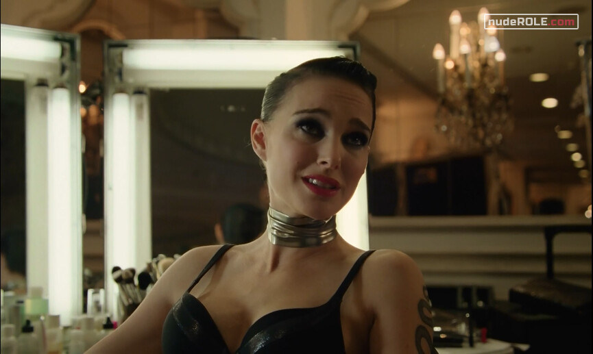 3. Celeste Montgomery sexy – Vox Lux (2018)