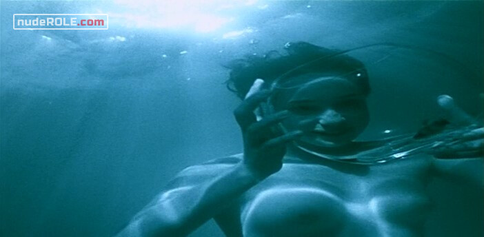 4. Eva nude – Tuvalu (1999)