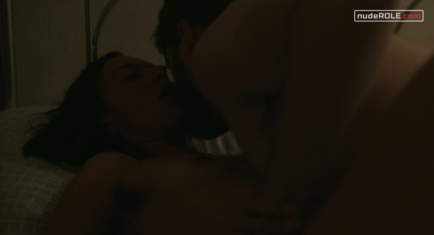 7. Emma, wife nude – Good People (2018)