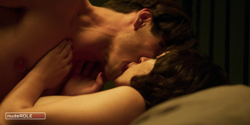 2. Lidia nude – Cable Girls s02e04 (2017)