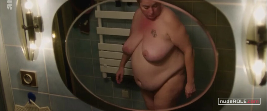 1. Marie-Pierre nude – Le mal bleu (2018)