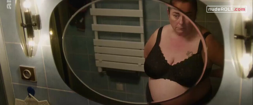 2. Marie-Pierre nude – Le mal bleu (2018)