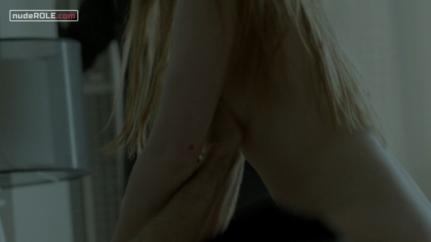 3. Hanna nude – Case s01e04 (2015.)