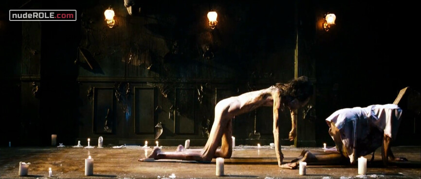 11. Cristina nude – Merry Little Christmas (2011)