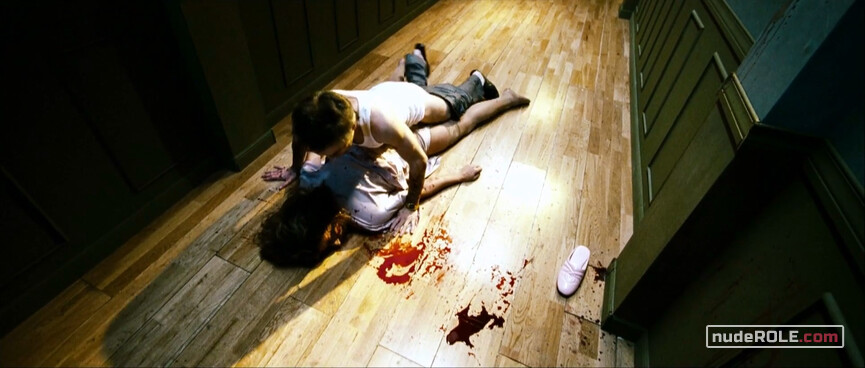 9. Cristina nude – Merry Little Christmas (2011)