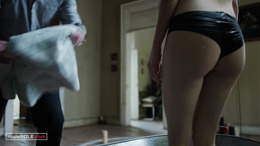 6. Nancy nude – Diablero s01e05 (2018)