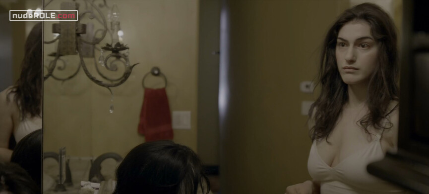 5. Penelope Fowler sexy – Chambers s01e04 (2019)