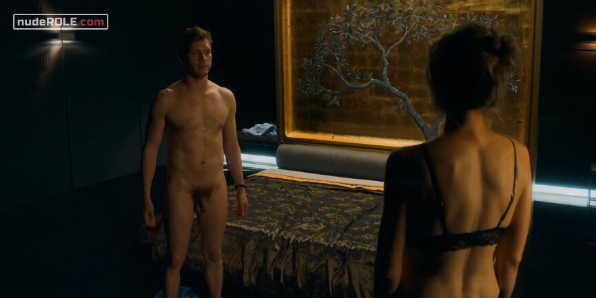 5. Sophie nude – MotherFatherSon s01e01 (2019)