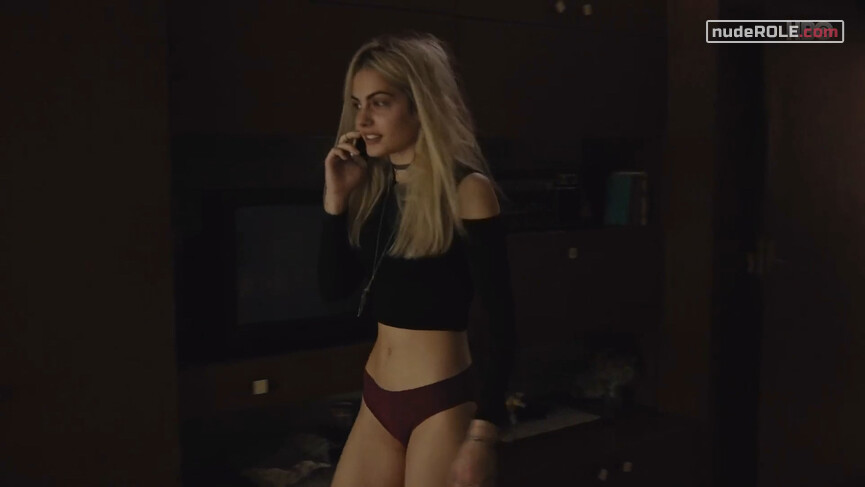 3. Blanka nude – Success s01e04 (2019)