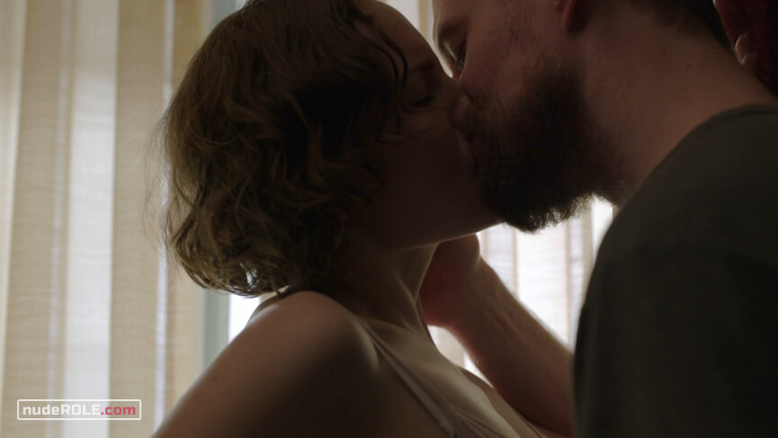 3. Bess McTeer sexy – The Sinner s02e01 (2018)