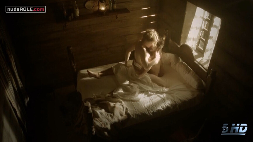 4. Inés nude – Tierra de lobos s02-s03 (2012-2014)
