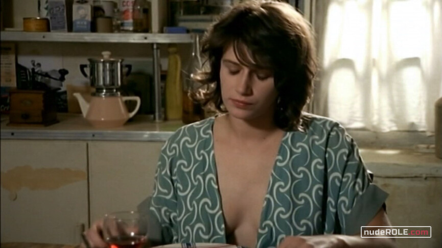 3. Ginou, Lili, Sylvie sexy – Maigret s01e26 (1997)