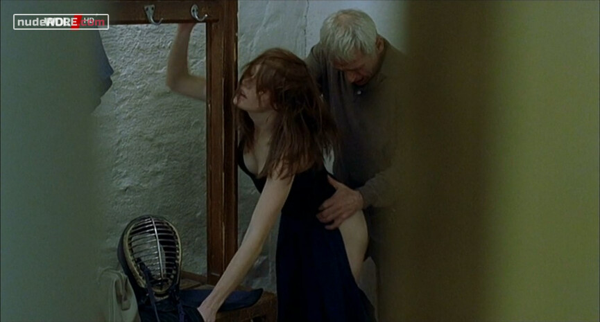 2. Isabella nude – Gun-shy (2003)