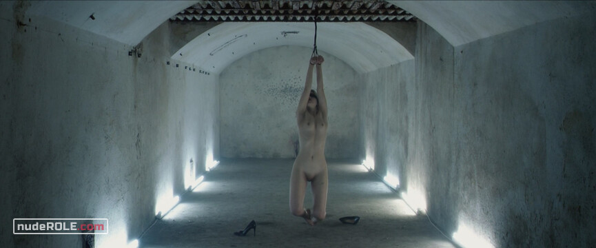 1. Kasia nude – Dark Crimes (2016)