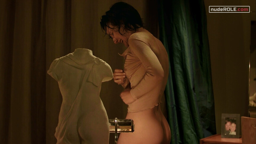 5. Virginie nude – Desire (2011)