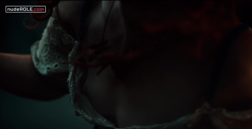 1. Maman Brigitte nude – American Gods s02e05 (2019)