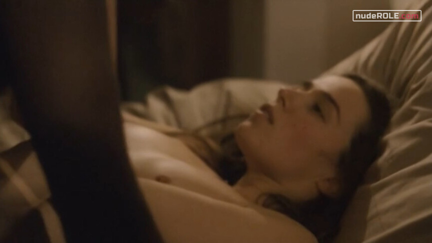 4. Sara nude – Baby (2010)
