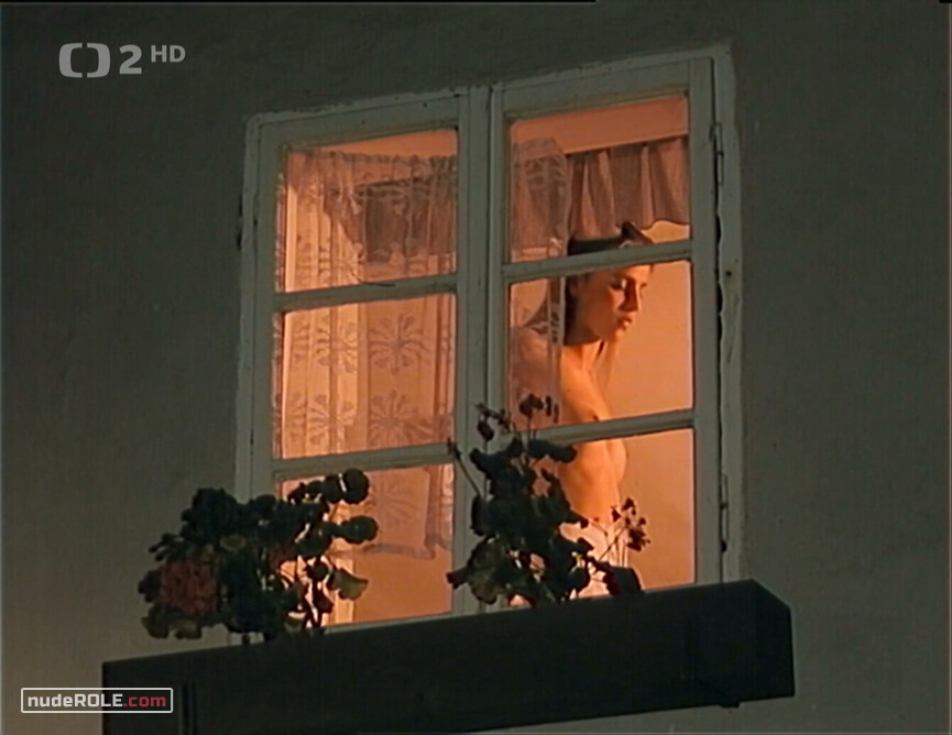 2. Dora nude – Helimadoe (1992)