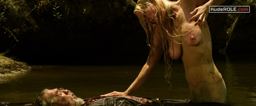 9. Girl nude – Into the Mud (2016)