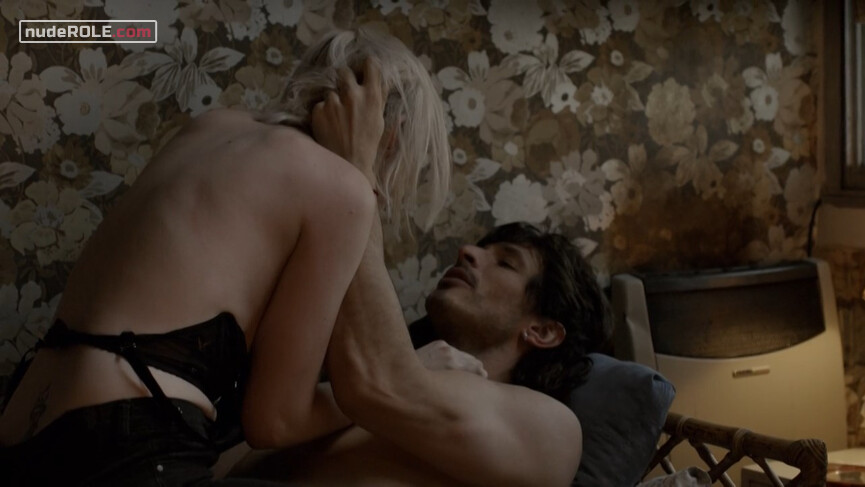 4. Celia Vargas nude – Edha s01e01 (2018)
