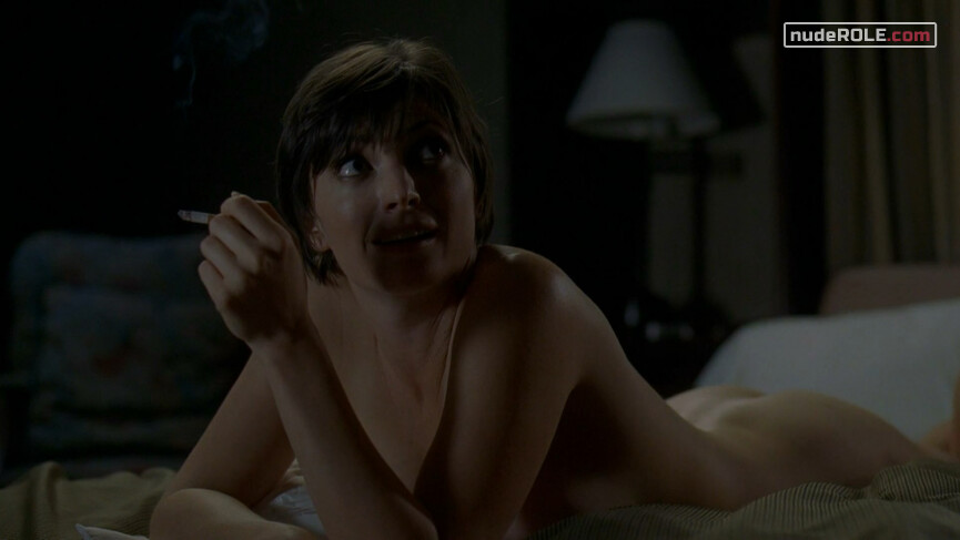 3. Theresa D'Agostino nude – The Wire s03e09 (2004)