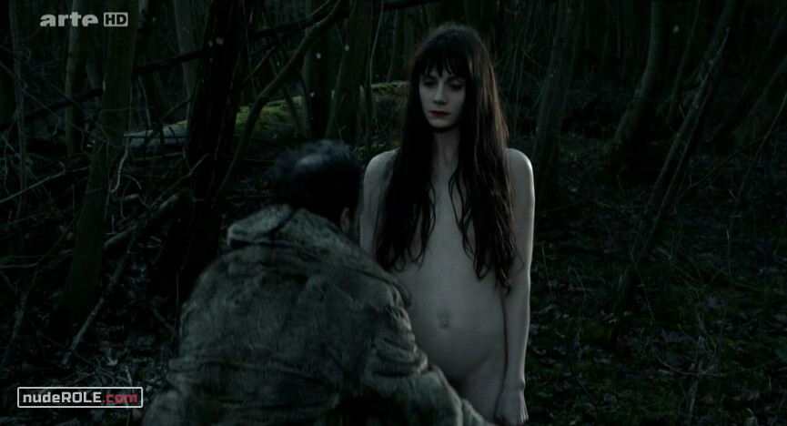 6. Blanche Neige nude – Miroir mon amour (2012)