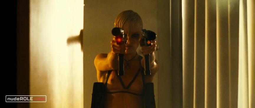 4. Lola nude – Transporter 2 (2005)