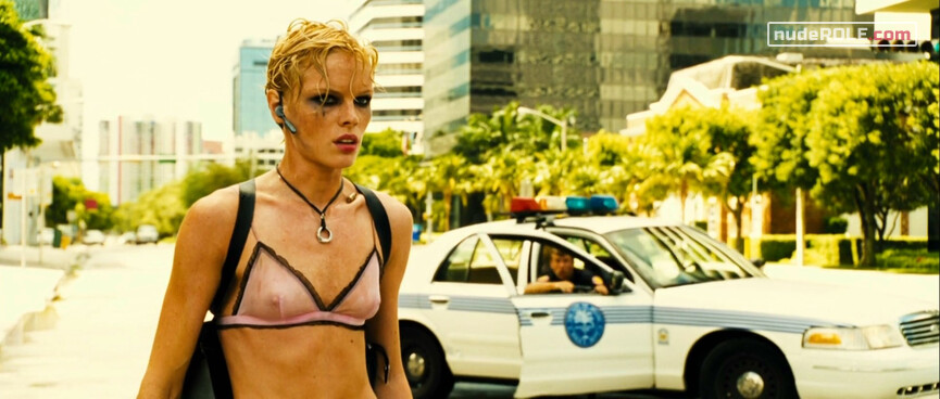 7. Lola nude – Transporter 2 (2005)