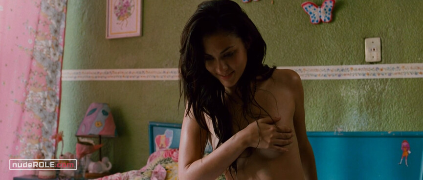 3. Martha Marlene nude – Sin Nombre (2009)