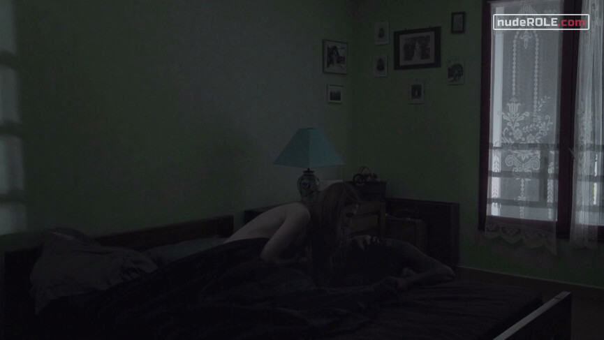 6. Young Woman nude – Nevers (2013)