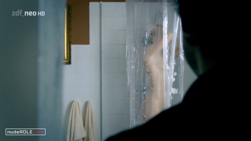 4. Heike Bauermeister nude – Stralsund s01e03 (2012)
