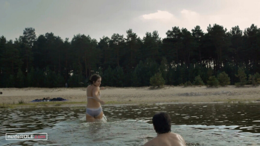 12. Masha nude – Kaptn Oskar (2013)
