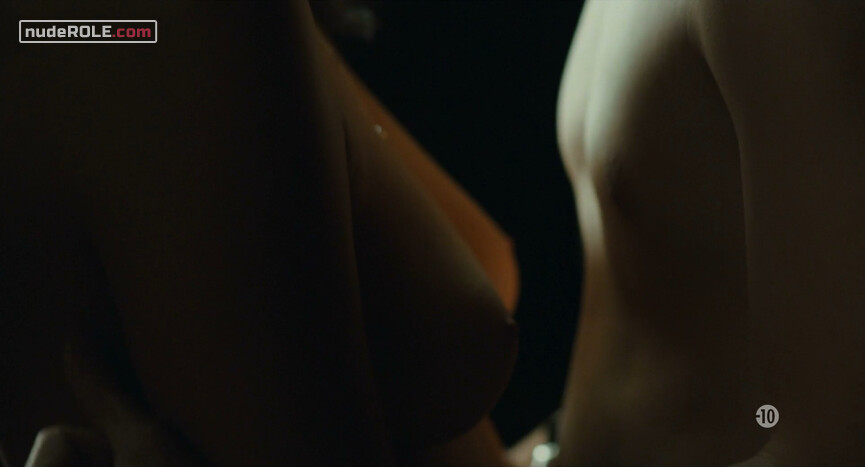 4. Audrey Bastien, Laetitia nude – Lights Out (2010)