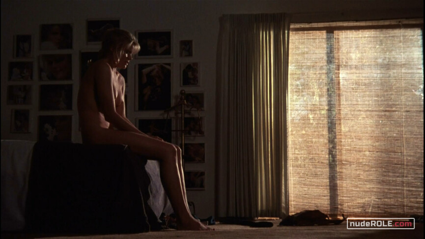 12. Mariel Hemingway, Tabitha Herrington, Exotic Dancer nude – Star 80 (1983)