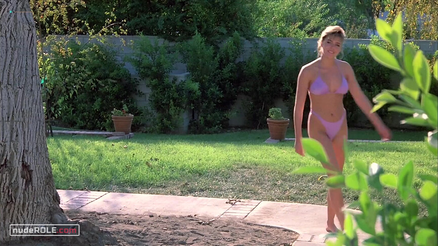 5. Young Lover nude, Natalie sexy – Neon Maniacs (1986)