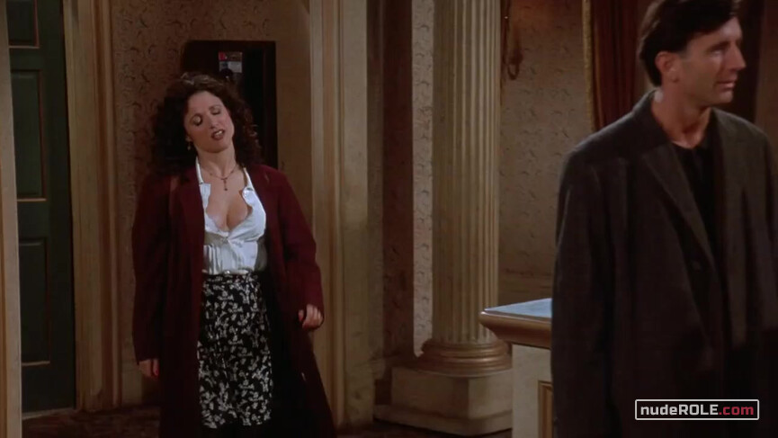 1. Elaine Benes sexy – Seinfeld s07e10 (1995)